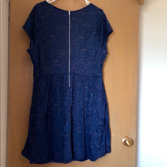 Forever 21+ Lace Overlay Dress - Picture 4 of 5